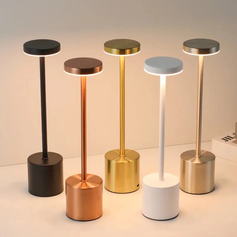Eenvoudige aanraaksensor LED-tafellamp Oplaadbare bureaulamp 3 kleuren verstelbaar nachtkastje Creatieve omgevingslichtbalk Kamerdecoratie Licht