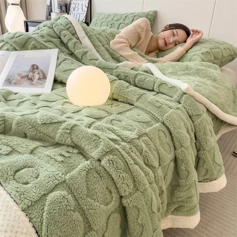 Winter Thick Lamb Fleece Blanket Solid Color Hibiscus Nap Blanket Coral Fleece Heart Shap Sofa Mat  A Grade Cotton Bed Sheets
